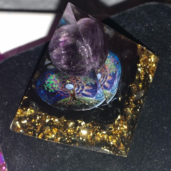 New Orgonite Resin Encased Amethyst Sphere TreeofLife Gold Leaf Crystal Pyramid - Picture 12 of 16
